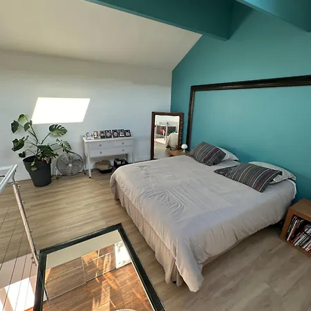 Your Own In Colombes La Defense * Colombes (Hauts-de-Seine)