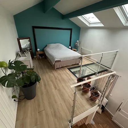 Your Own In Colombes La Defense Villa