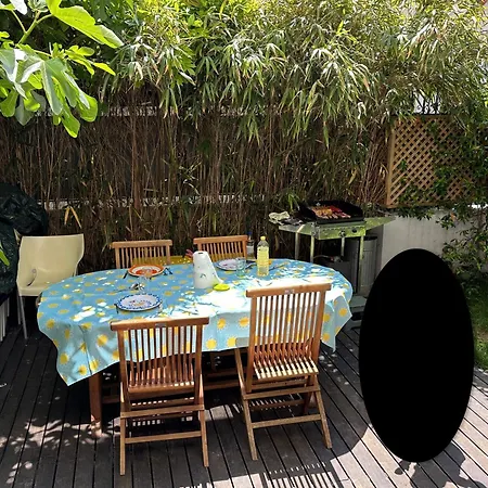 Villa Your Own In Colombes La Defense Colombes (Hauts-de-Seine)