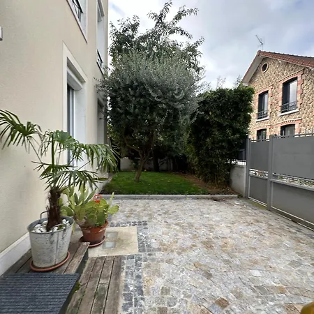 Your Own In Colombes La Defense * Colombes (Hauts-de-Seine)