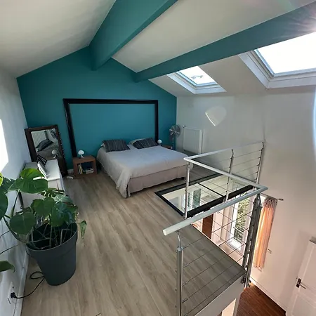 Your Own In Colombes La Defense Villa *