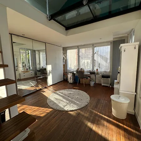 Your Own In Colombes La Defense *